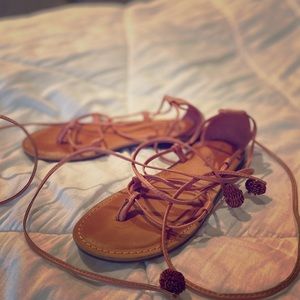 American Eagle Strappy sandals